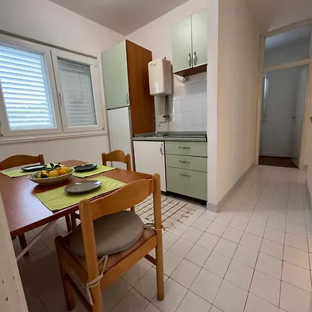 Ivan Apartment *