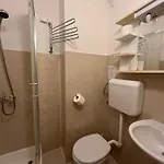Ivan דירה *